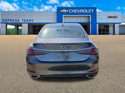 2023 Lexus ES 350 Ultra Luxury
