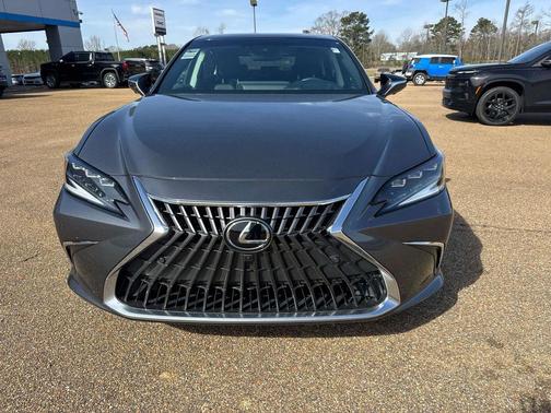 2023 Lexus ES 350 Ultra Luxury