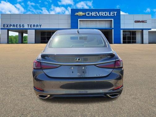 2023 Lexus ES 350 Ultra Luxury