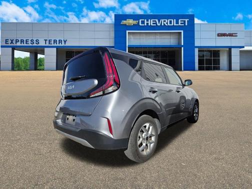 2024 Kia Soul LX