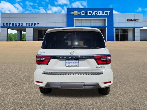 2023 Nissan Armada Platinum