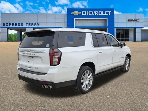 2021 Chevrolet Suburban High Country