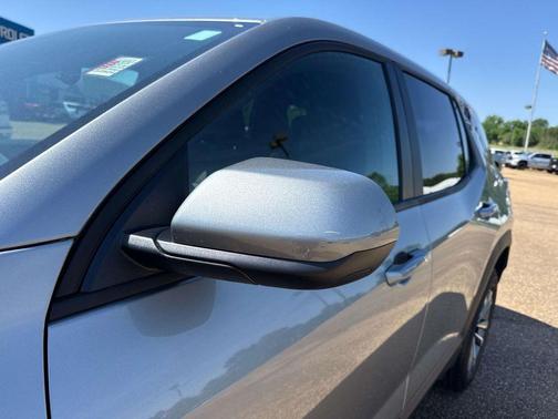 Sterling Gray Metallic 2026 Chevrolet Equinox LT