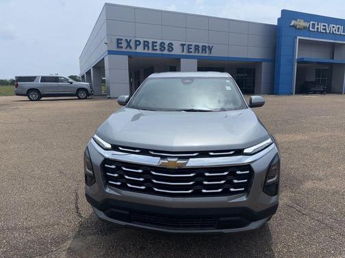Sterling Gray Metallic 2026 Chevrolet Equinox LT