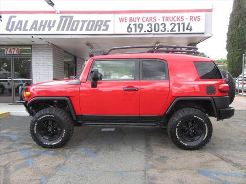 2012 Toyota FJ Cruiser Base