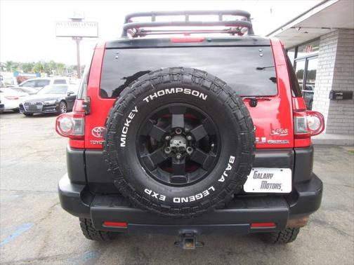 2012 Toyota FJ Cruiser Base