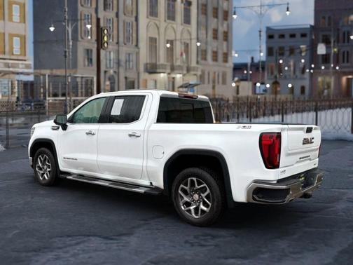 2022 GMC Sierra 1500 SLT