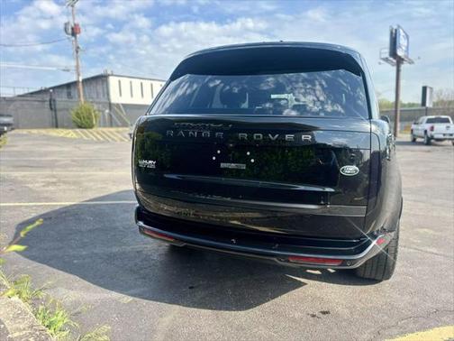 2023 Land Rover Range Rover P530 SE