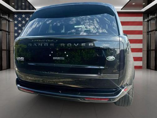2023 Land Rover Range Rover P530 SE