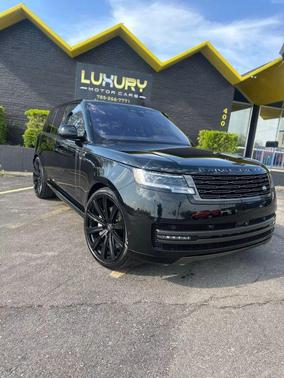2023 Land Rover Range Rover P530 SE