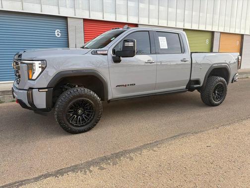 2024 GMC Sierra 2500 AT4