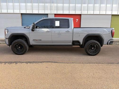 2024 GMC Sierra 2500 AT4