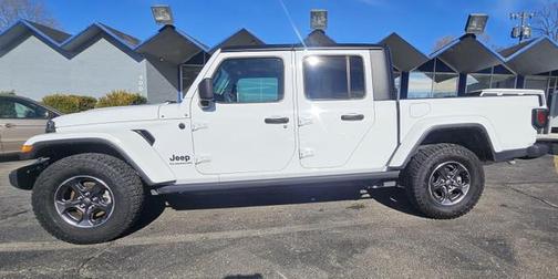 2022 Jeep Gladiator Sport