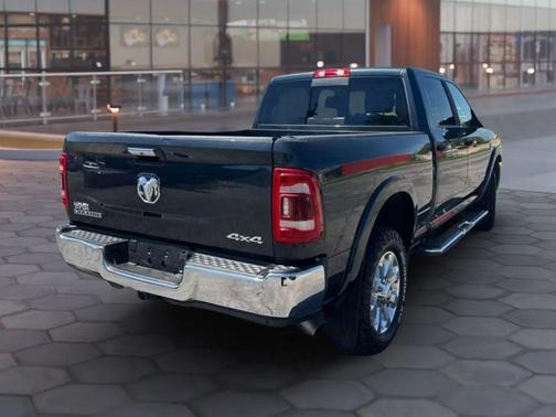 2022 RAM 2500 Laramie Crew Cab 4x4 6'4' Box