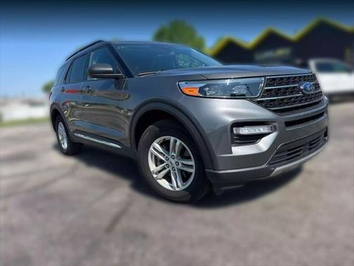 2023 Ford Explorer XLT