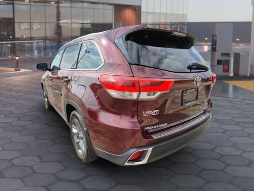 2018 Toyota Highlander Limited