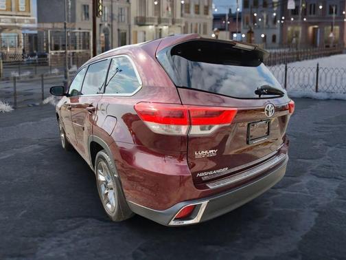 2018 Toyota Highlander Limited