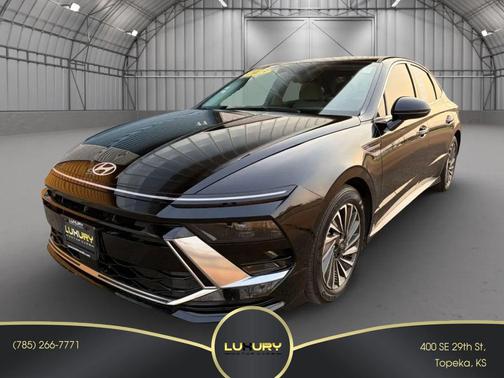 Abyss Black 2025 Hyundai SONATA Hybrid SE