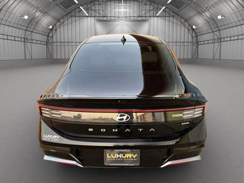 2025 Hyundai SONATA Hybrid SE