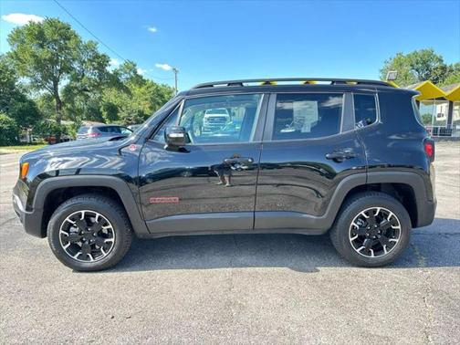 2023 Jeep Renegade Trailhawk