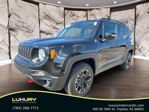 2023 Jeep Renegade Trailhawk