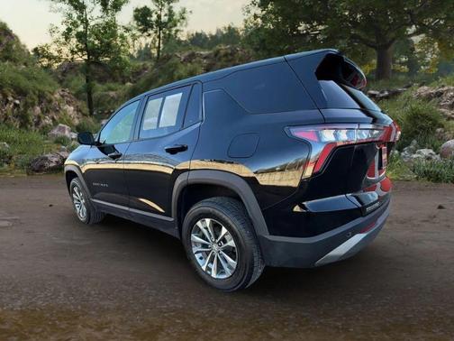 Mosaic Black Metallic 2025 Chevrolet Equinox 1LT