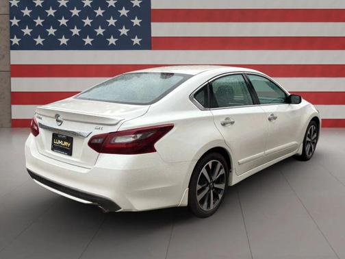 2017 Nissan Altima 2.5 SR