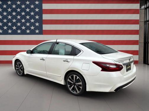 2017 Nissan Altima 2.5 SR