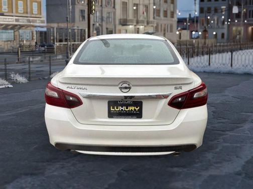 2017 Nissan Altima 2.5 SR