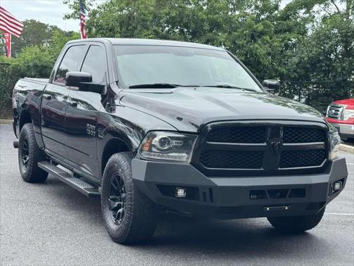 2018 RAM 1500 Night Crew Cab 4x4 5'7' Box