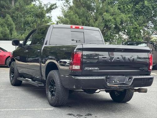2018 RAM 1500 Night Crew Cab 4x4 5'7' Box