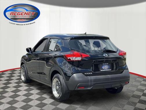 2019 Nissan Kicks S
