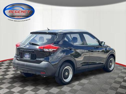 2019 Nissan Kicks S