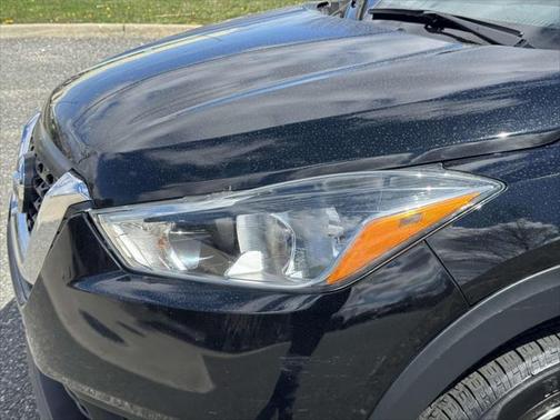 2019 Nissan Kicks S