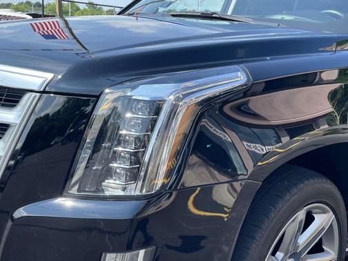 2015 Cadillac Escalade Luxury