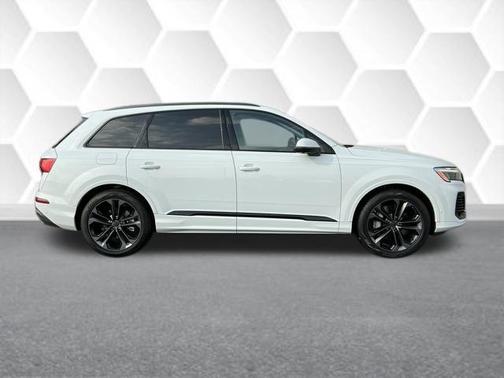 2026 Audi Q7 55 Premium Plus