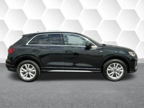 2025 Audi Q3 45 S line Premium