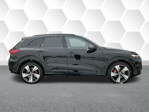 2025 Audi SQ5 3.0T quattro Premium