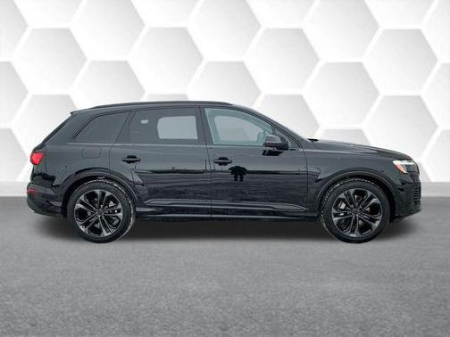 2026 Audi Q7 55 Premium Plus