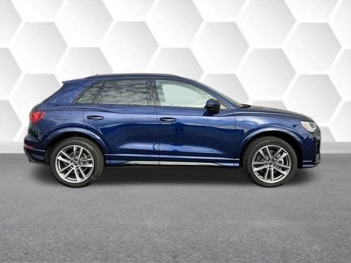 2025 Audi Q3 45 S line Premium