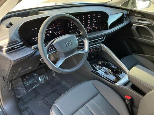 2025 Audi Q5 2.0T quattro Premium