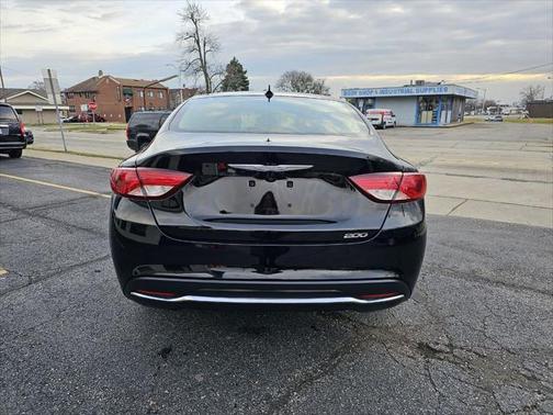 2016 Chrysler 200 Limited