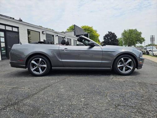 2014 Ford Mustang V6