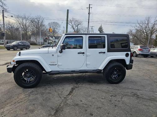 2012 Jeep Wrangler Unlimited Sahara