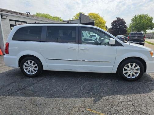 2015 Chrysler Town & Country Touring