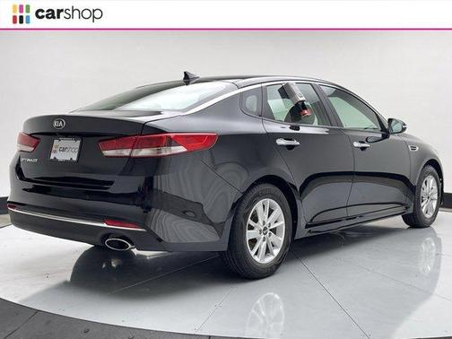 Photo 5 of 31 of 2018 Kia Optima LX