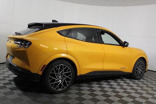 2022 Ford Mustang Mach-E GT