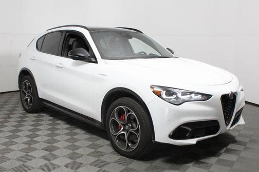 2024 Alfa Romeo Stelvio Veloce AWD