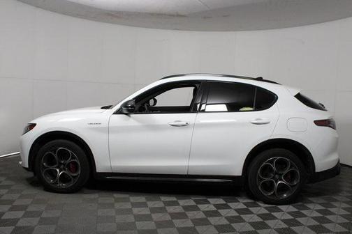 2024 Alfa Romeo Stelvio Veloce AWD