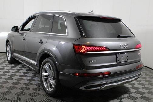 2021 Audi Q7 55 Premium Plus